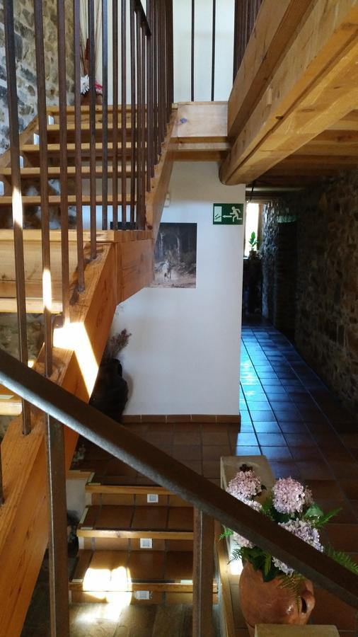 ホテル Veniata San Pedro de las Herrerías エクステリア 写真